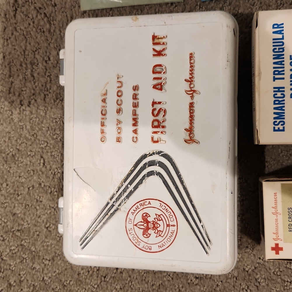 VINTAGE Boy Scouts of America First Aid Kit VINTAGE